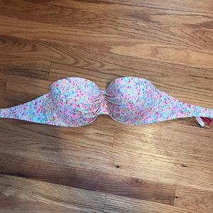 Strapless bikini top